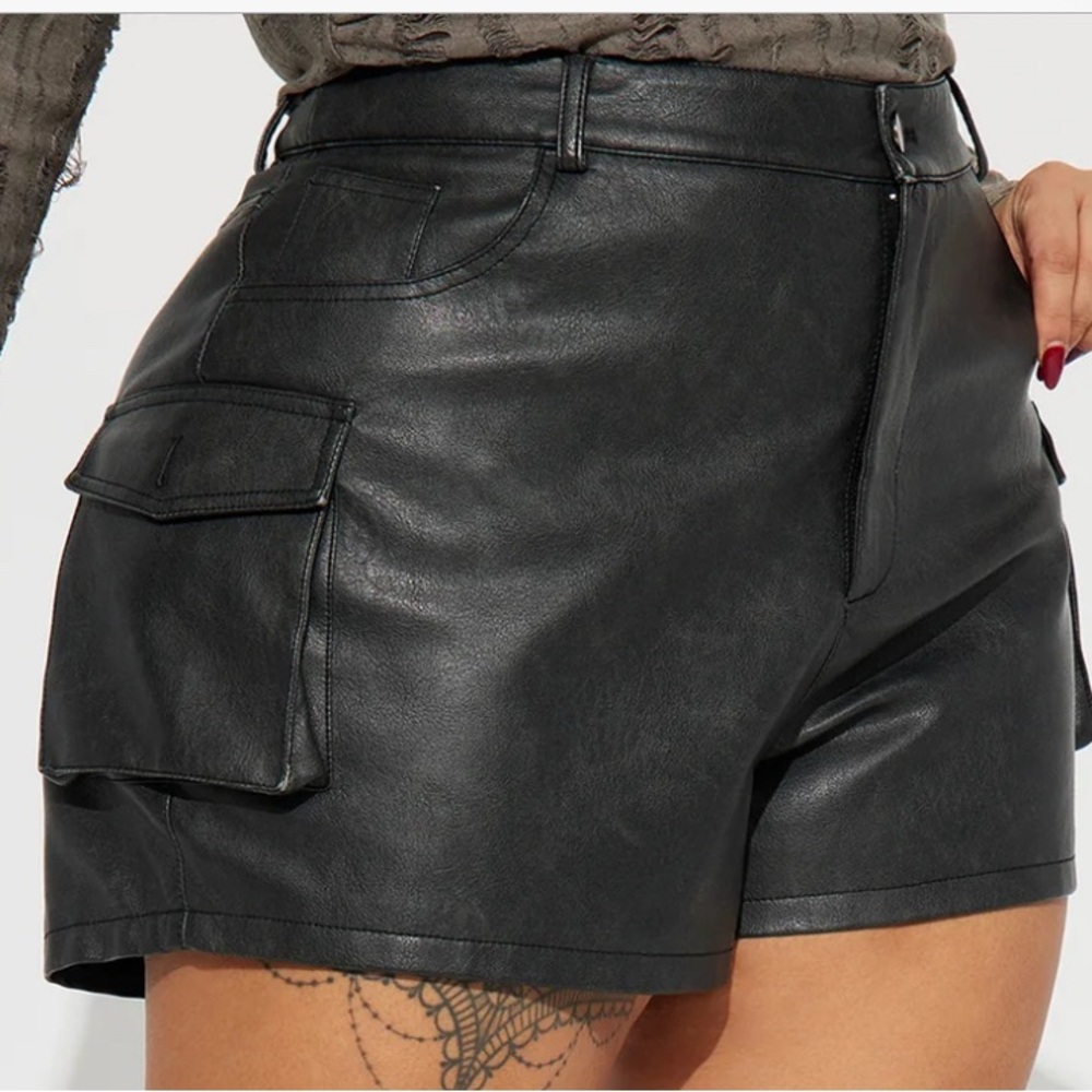 NWT Fashion Nova Black Faux Leather Women Shorts
